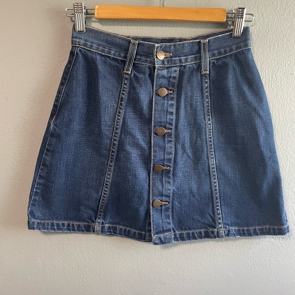 Nasty Gal button front denim mini skirt. Size 26